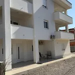 Apartment Otium *